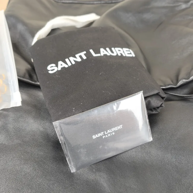 SAINT LAURENT Crossbody Bag Jamie 4.3 Chain Bag Black SL ambskin Large43 × 9 × 29 cm — detail view 5 of 13