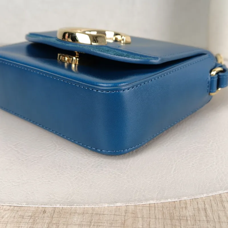 Chloé Crossbody Bag Top Handle Crossbody Bag Blue Calfskin One Size 16 × 5 × 14 cm — detail view 4 of 12