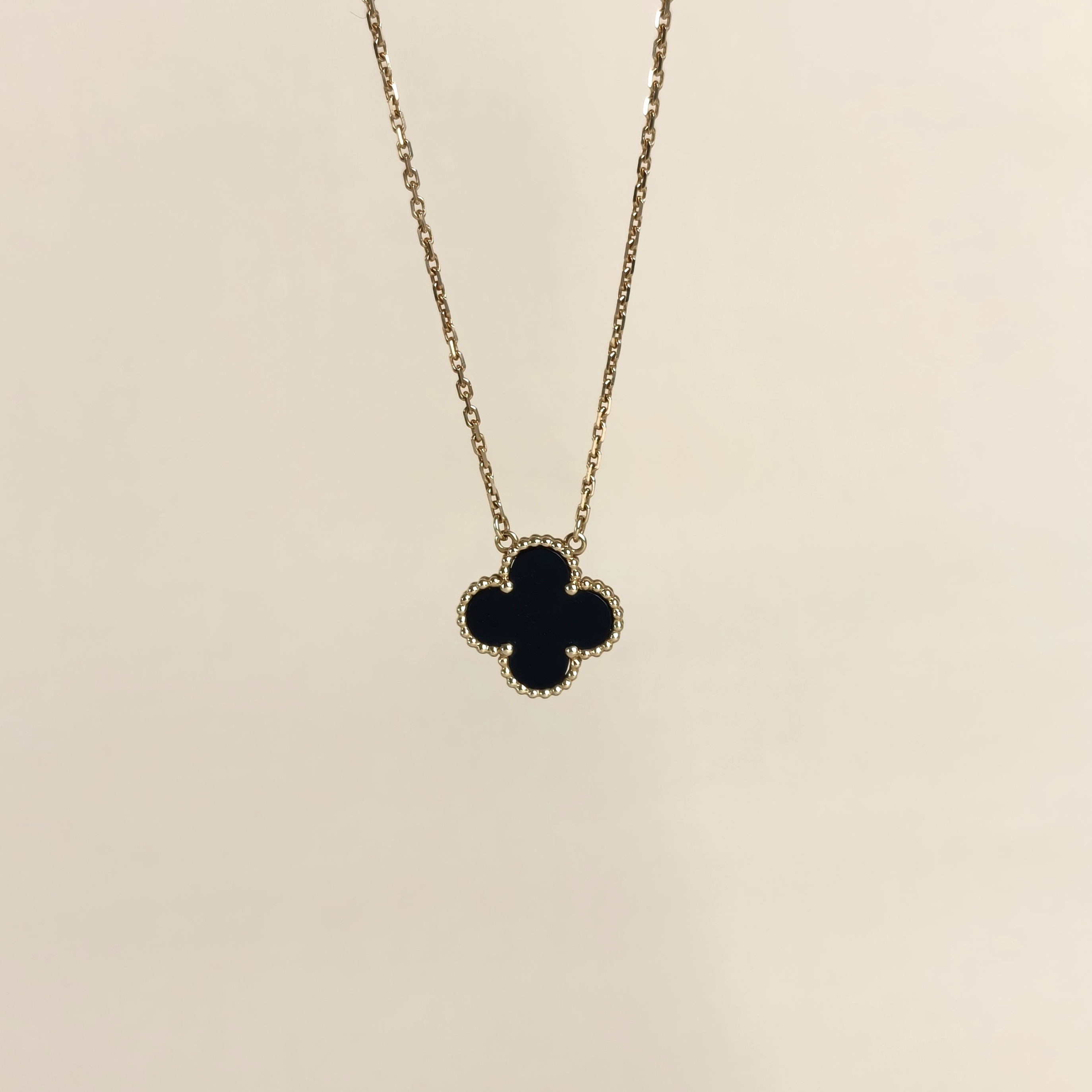 Van Cleef & Arpels Necklace Alhambra Alhambra Collection Necklace 18KY ellow Gold Vintage Small42cm