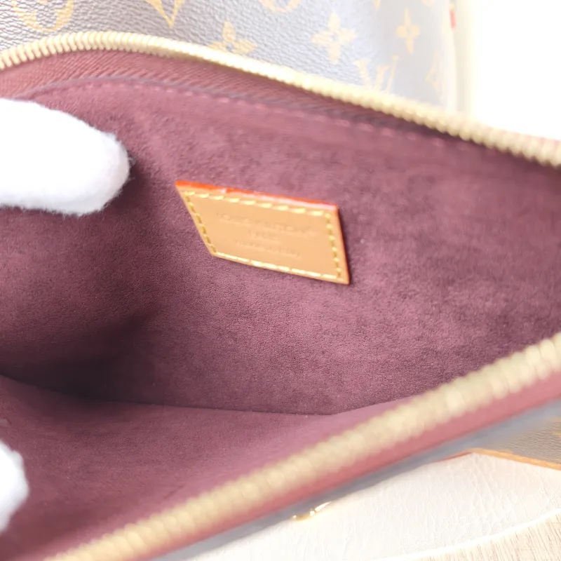 Louis Vuitton Crossbody Bag Carryall Monogram PVC Small 29 × 12 × 24 cm — detail view 7 of 13