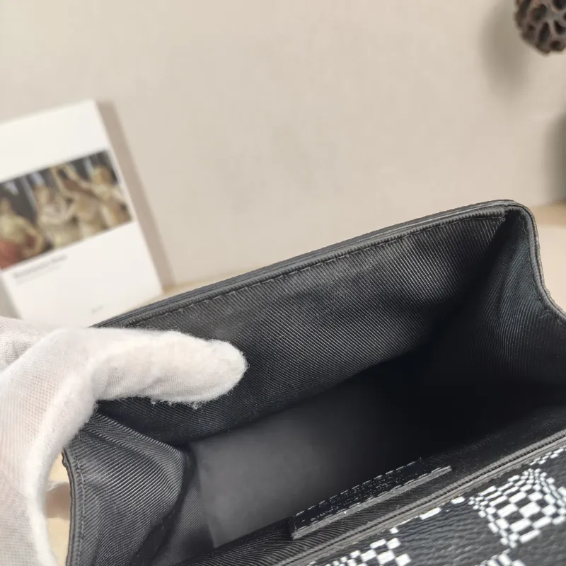 Louis Vuitton Shoulder Bag Nano Steamer Shoulder Bag Colorblock PVC nano 15 × 7 × 18 cm — detail view 9 of 11