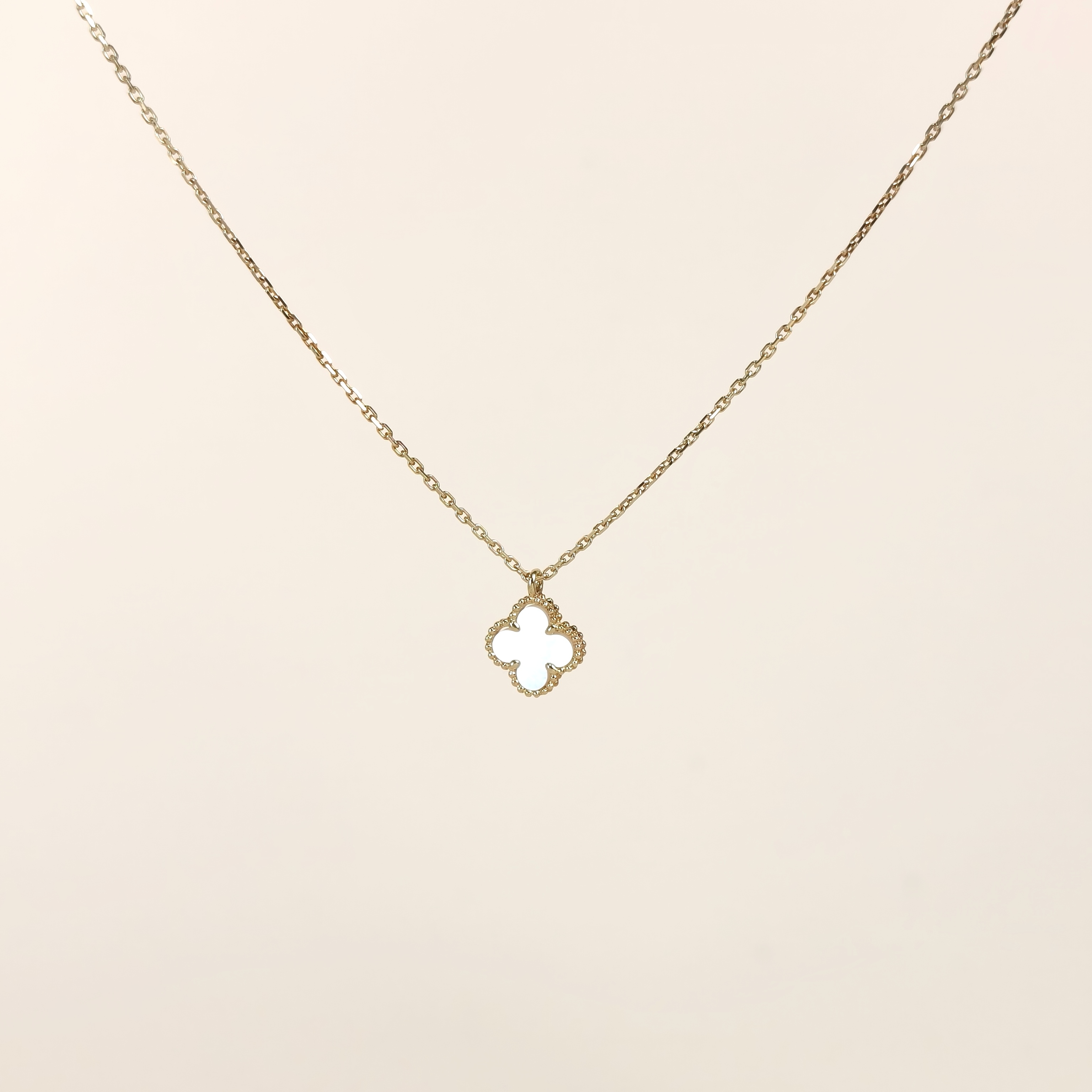 Van Cleef & Arpels Necklace Alhambra Pearl · White Mother-of-Pearl18KY ellow Gold Sweet Mini40cm