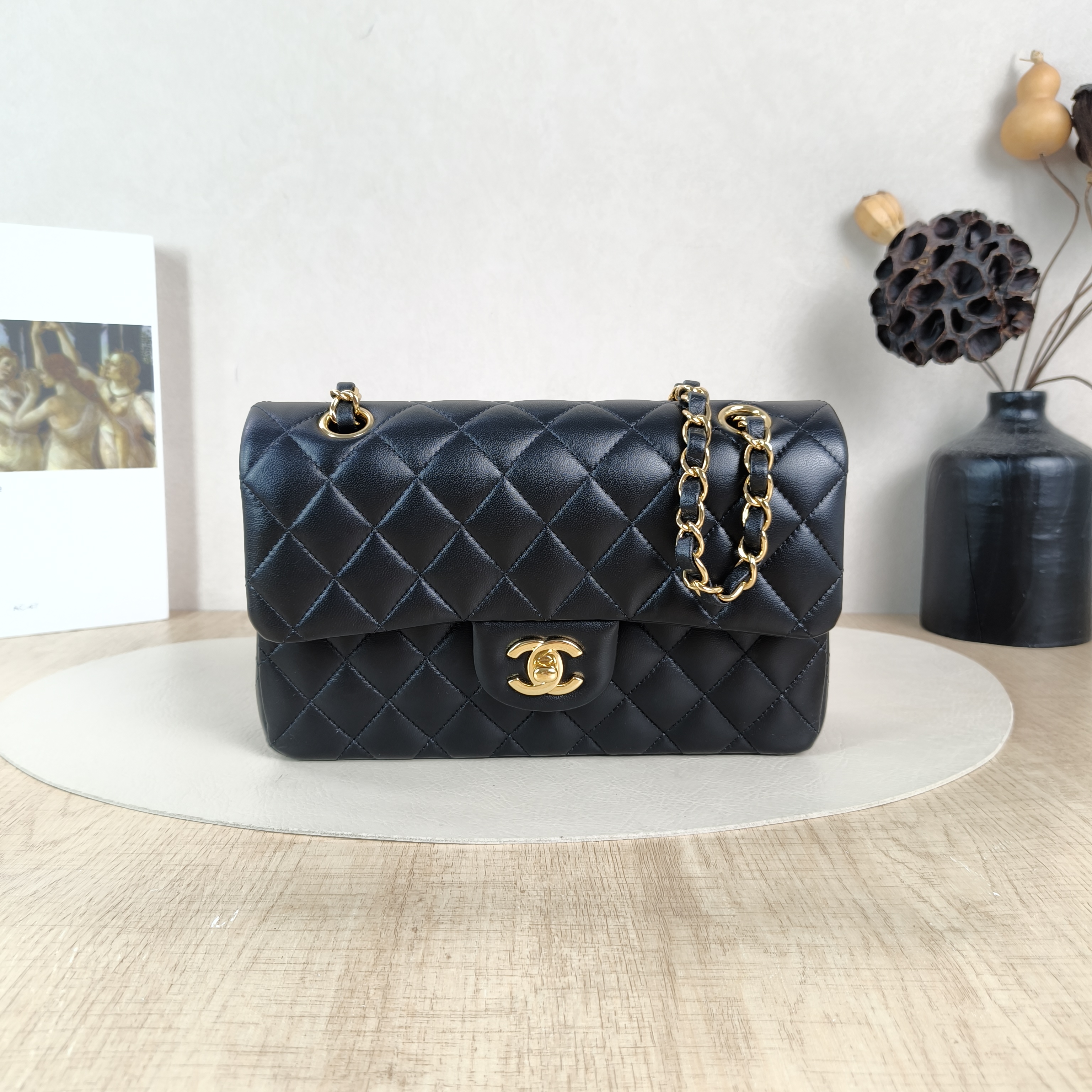 Chanel Crossbody Bag Classic Flap CF Black Lambskin Small23 × 6 × 14.5 cm