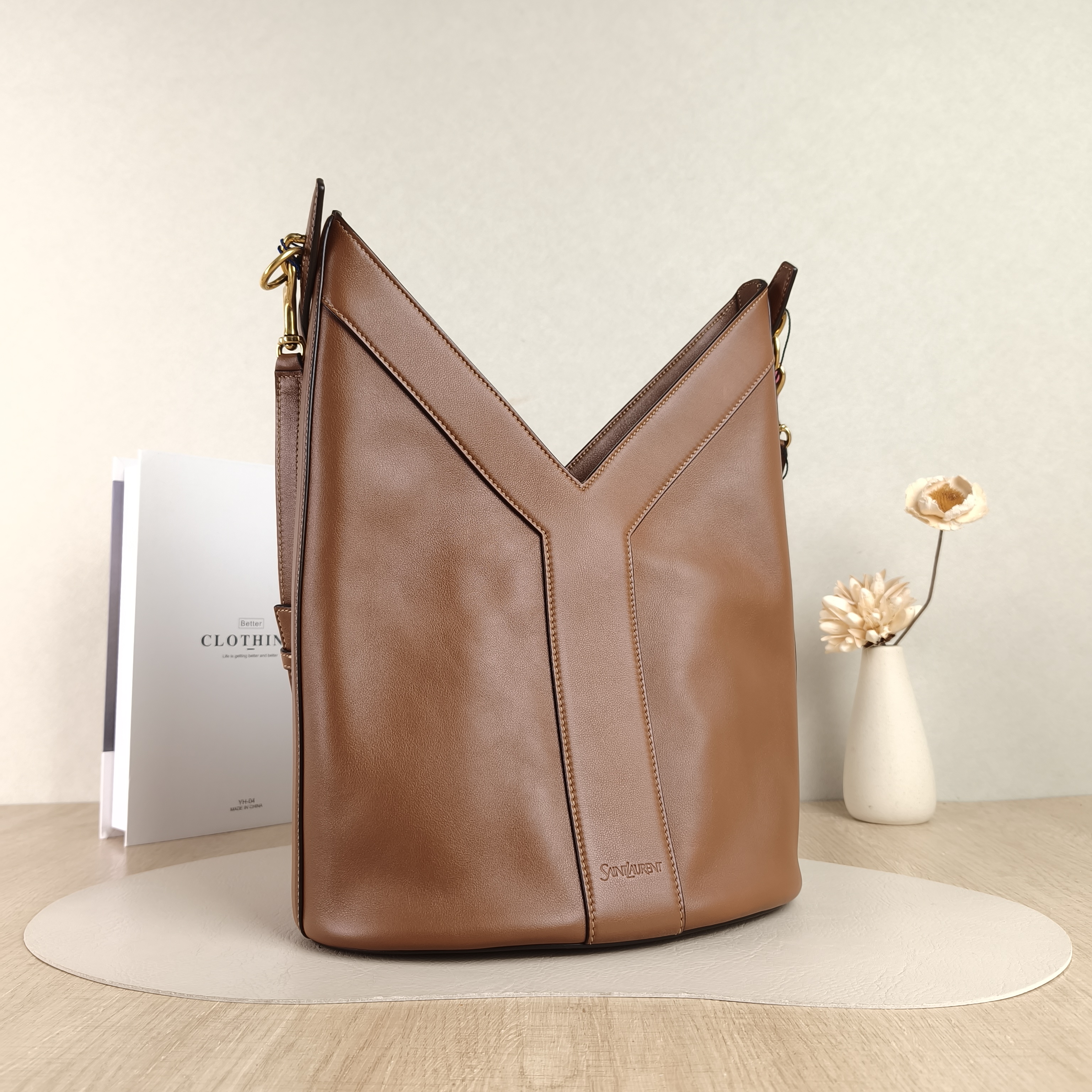 SAINT LAURENT Crossbody Bag Y Bucket Bucket Bag Brown Calfskin One Size25 × 15 × 34 cm — cover view 3 of 5
