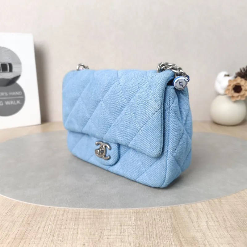 Chanel Crossbody Bag Blue mini19 × 8 × 14 cm — cover view 5 of 6