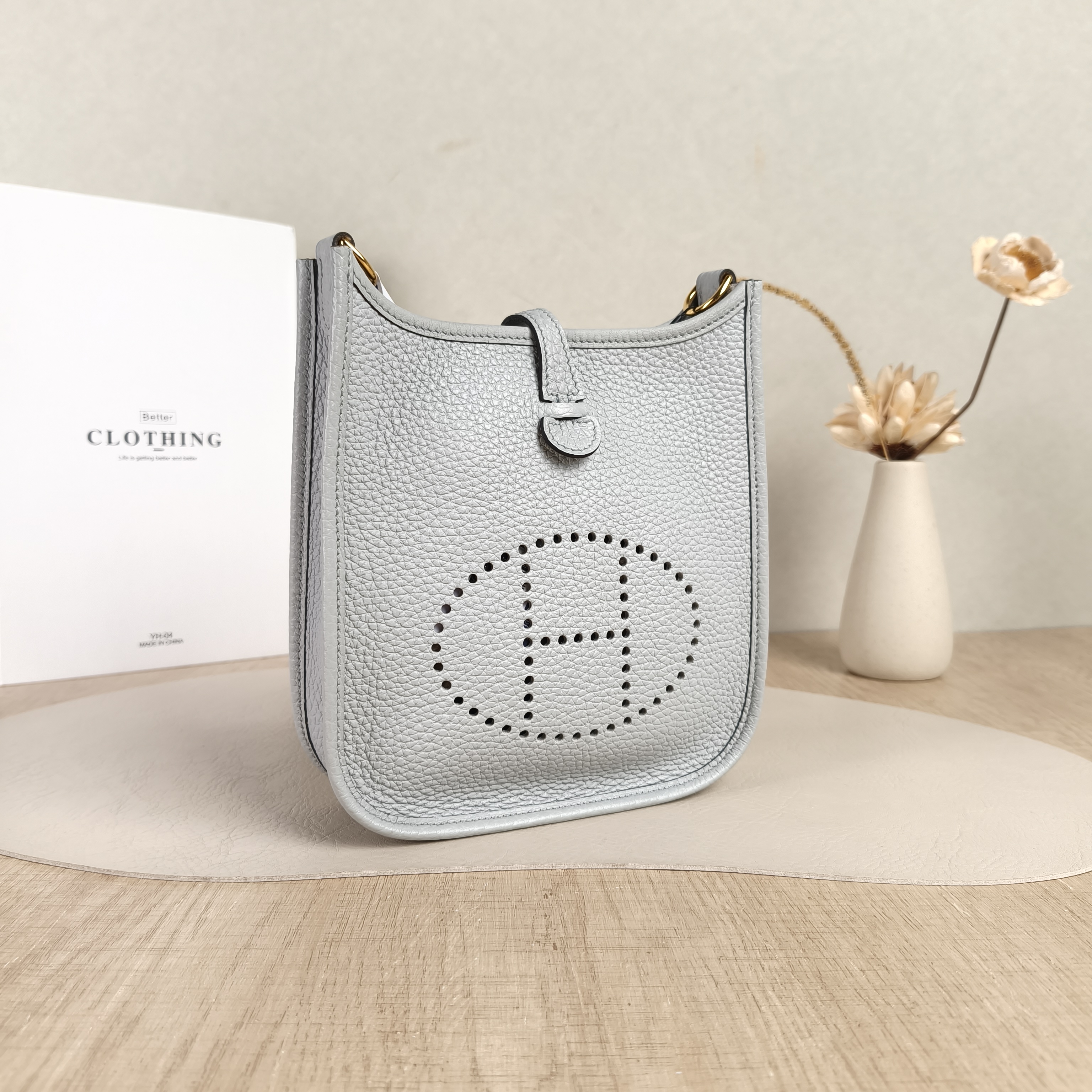 Hermès Crossbody Bag Evelyne Mini 16 Mini 1608 Taurillon Clemence TC Calfskinmini17 × 5.5 × 18 cm — cover view 3 of 6
