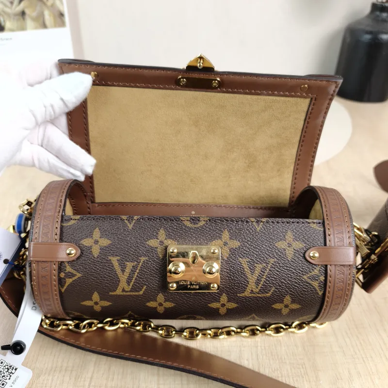 Louis Vuitton Crossbody Bag Papillon Trunk Monogram PVC Small19 × 9 × 9 cm — detail view 12 of 13