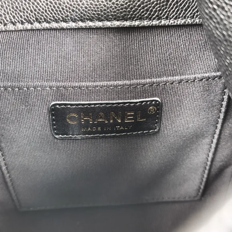 Chanel Backpackduma Black Grained Calfskin Large21 × 13 × 23 cm — detail view 7 of 14