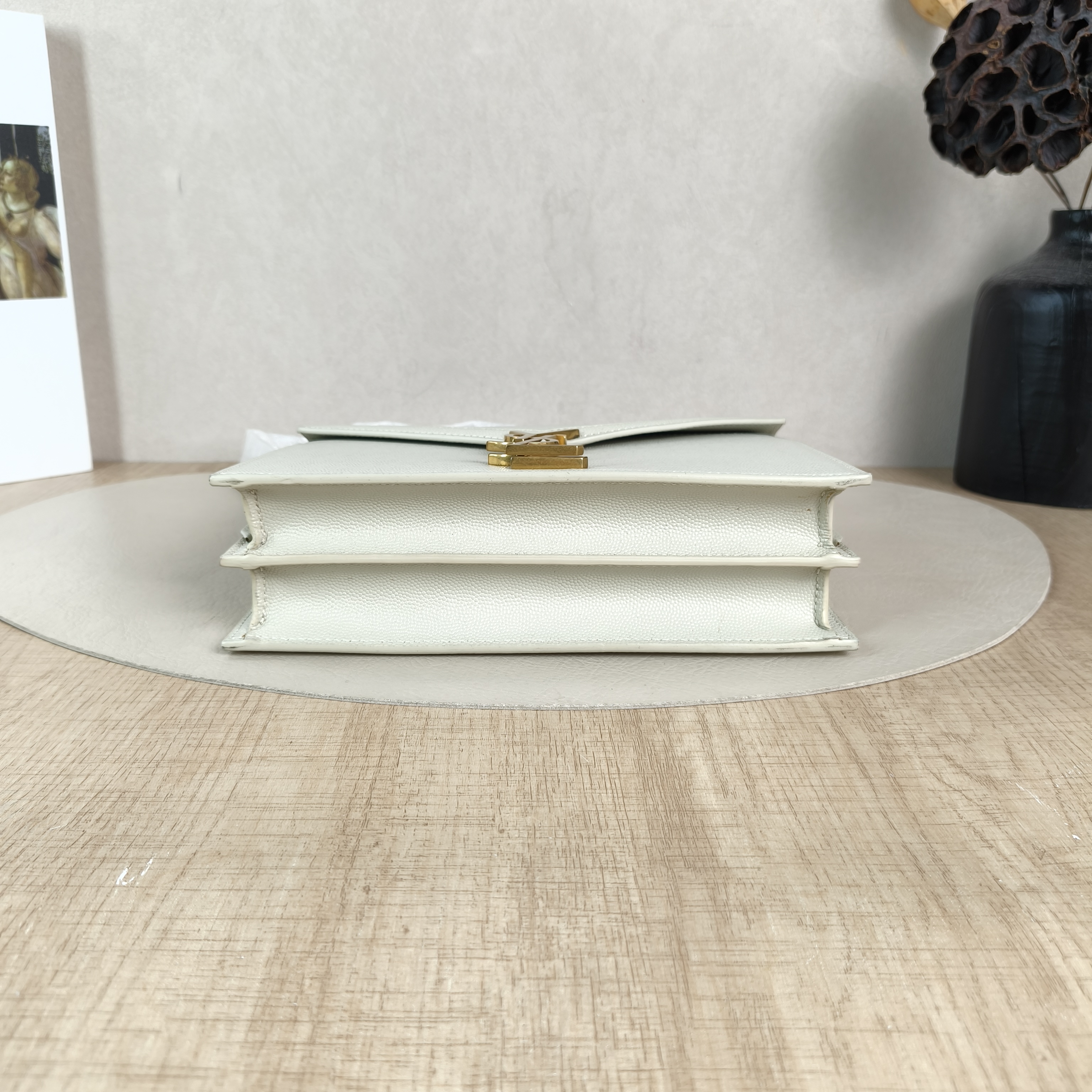 SAINT LAURENT Crossbody Bag Cassandra White Grained Calfskin Medium22 × 5.5 × 16.5 cm — cover view 4 of 6