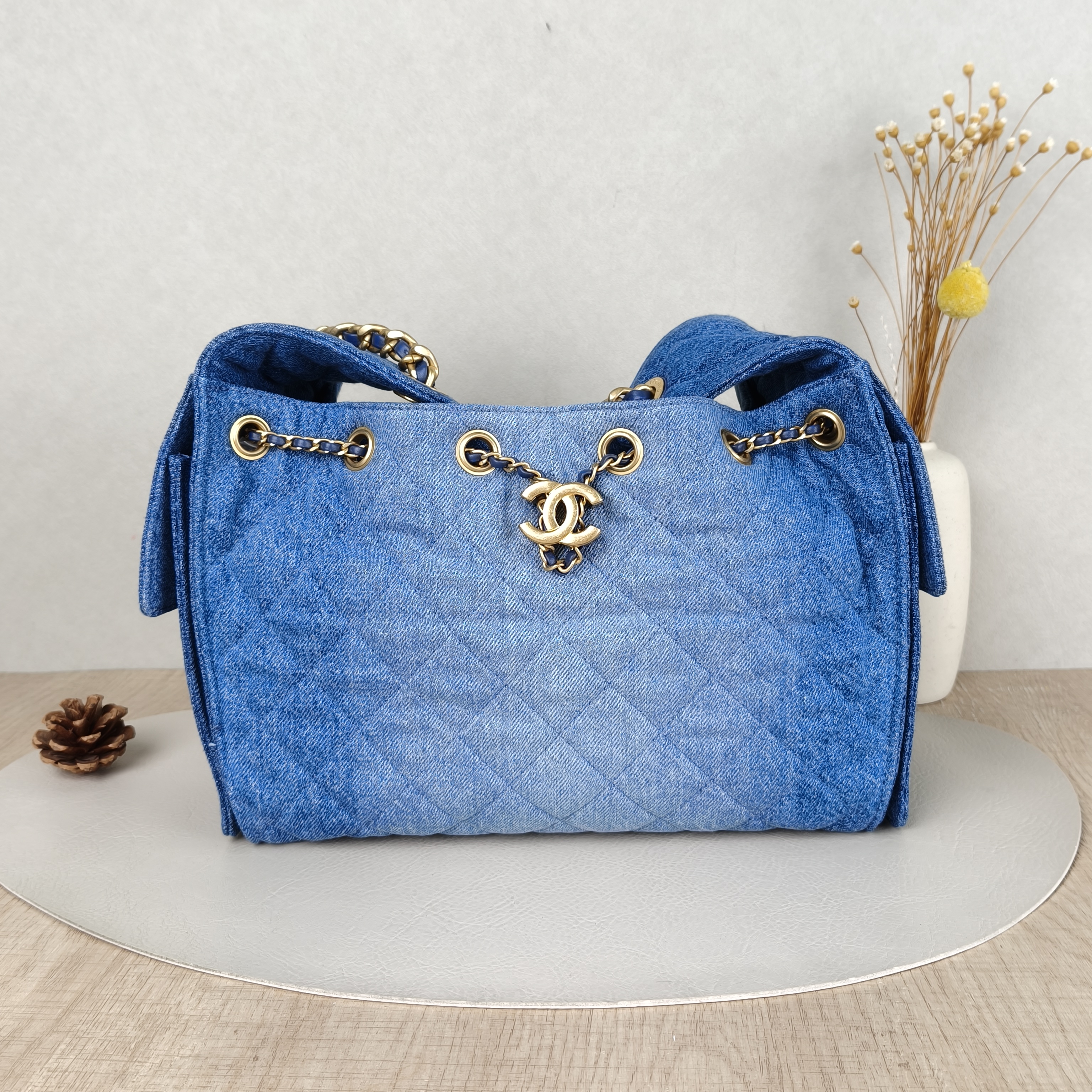 Chanel Shoulder Bag25Bag Blue Small26 × 14 × 30 cm