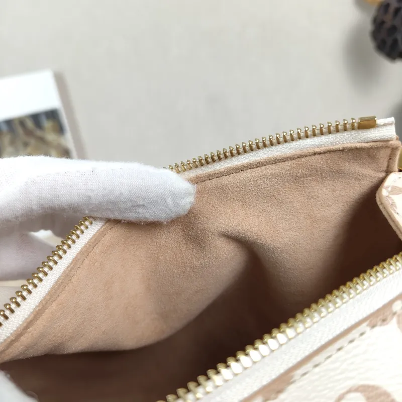 Louis Vuitton Crossbody Bag Side Trunk Box · Black PVC Medium 23.5 × 8.5 × 16 cm — detail view 5 of 11