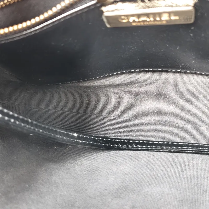 Chanel Crossbody Bag 31Bag Black Waxed Leather Mini 23 × 5.5 × 22 cm — detail view 11 of 11