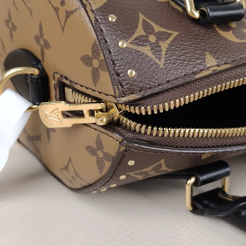 Louis Vuitton Crossbody Bag Speedy Trunk 20 Monogram PVC Small 20.5 × 11 × 13.5 cm — detail view 9 of 15