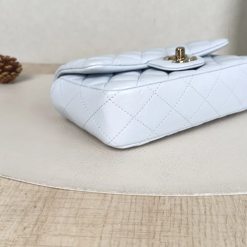 Chanel Crossbody Bag Classic Flap Large Mini CF Mini Collection Crossbody Bag Lambskinmini18 × 5 × 12 cm — detail view 14 of 15