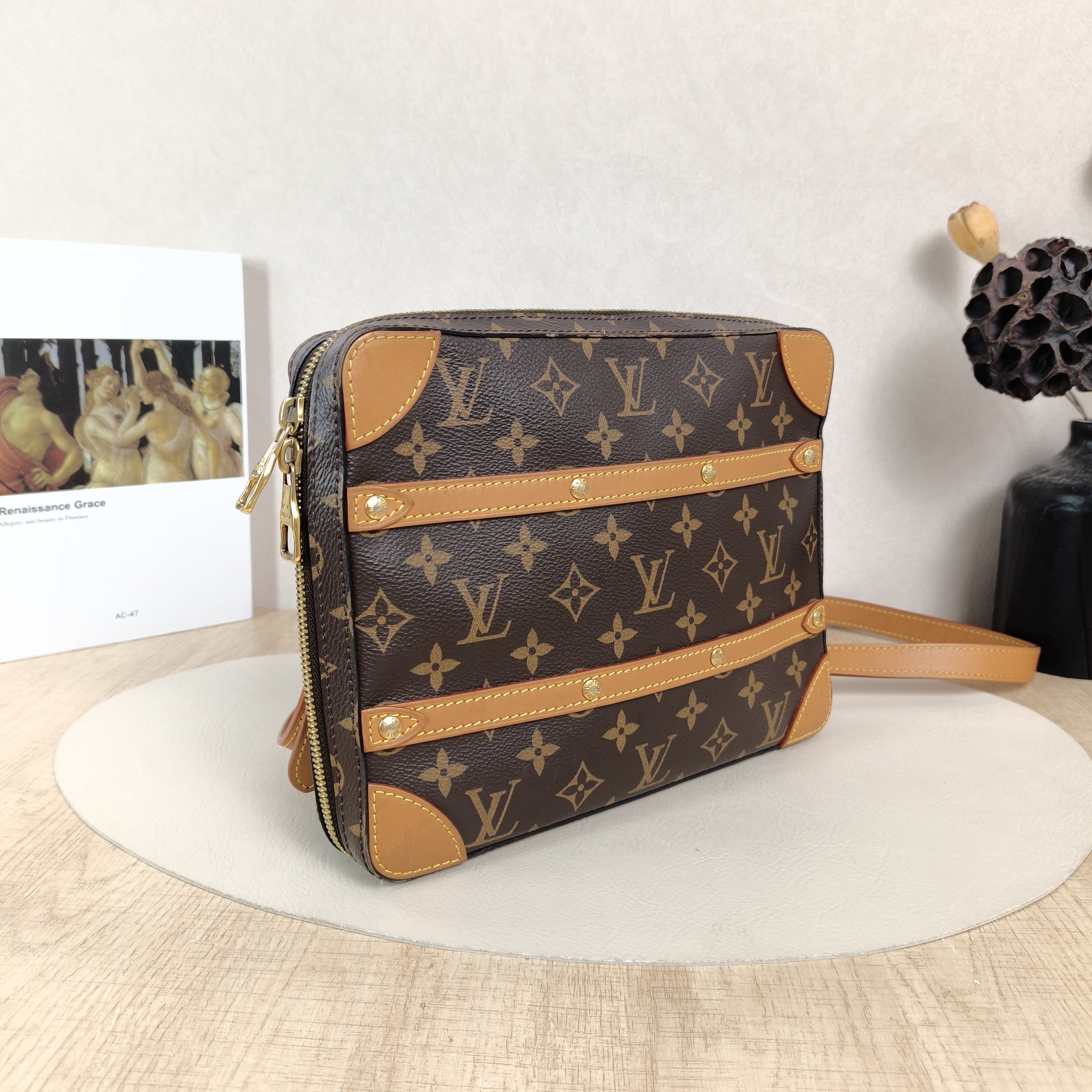 Louis Vuitton Crossbody Bag SOFT TRUNK Messenger Bag Monogram PVC Small26 × 4.5 × 21 cm — cover view 2 of 5