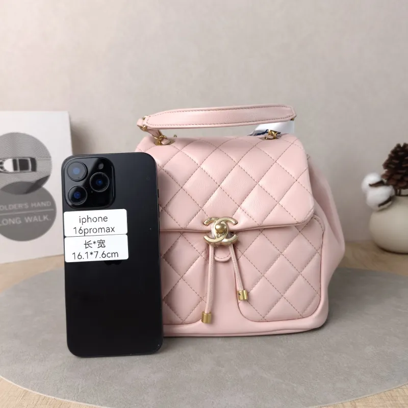 Chanel Crossbody Bag23k Backpack Pink Lambskin One Size20 × 12 × 23 cm — cover view 3 of 5