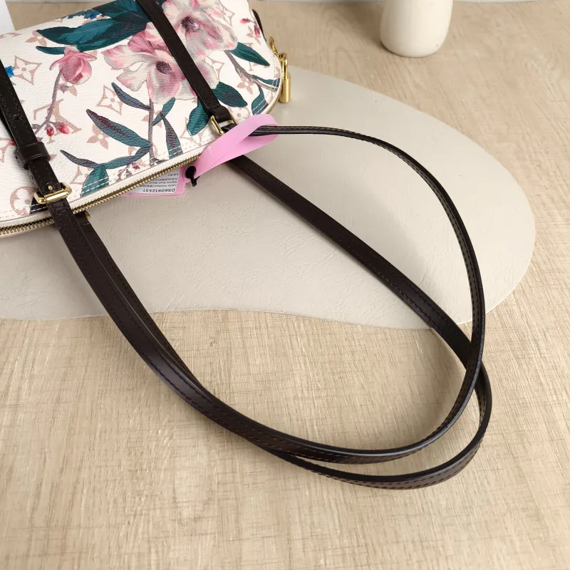 Louis Vuitton Shoulder Bag Squire East West PVC One Size29 × 8 × 14 cm — detail view 8 of 9