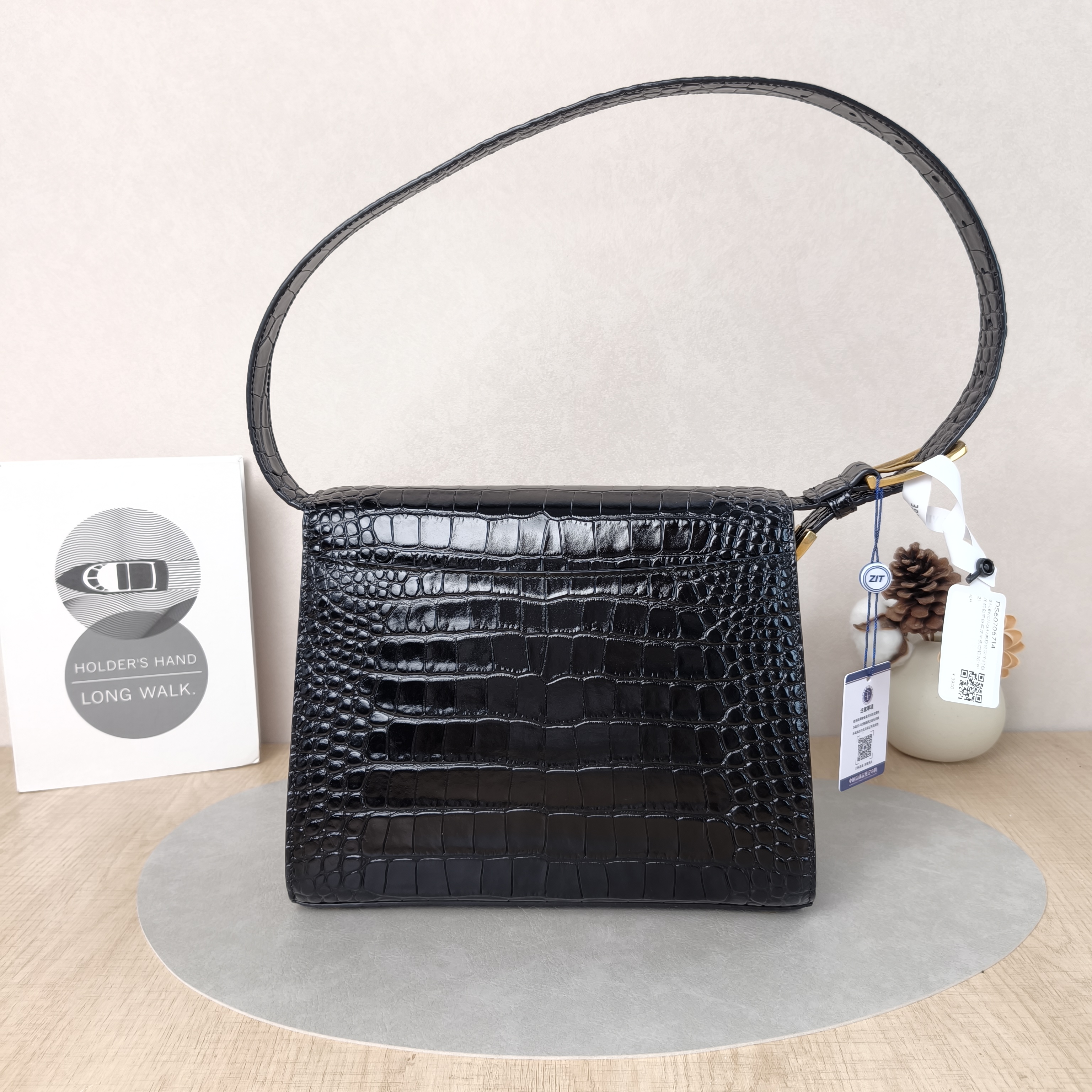BALENCIAGA Shoulder Bag Shoulder Bag Black Calfskin One Size26 × 9 × 21 cm — cover view 4 of 5