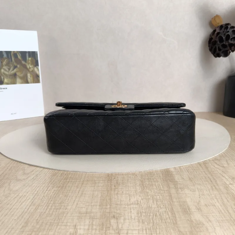 Chanel Crossbody Bag Classic Flap CF Black Calfskin Rose Gold Medium25.5 × 6.5 × 15.5 cm — cover view 9 of 10