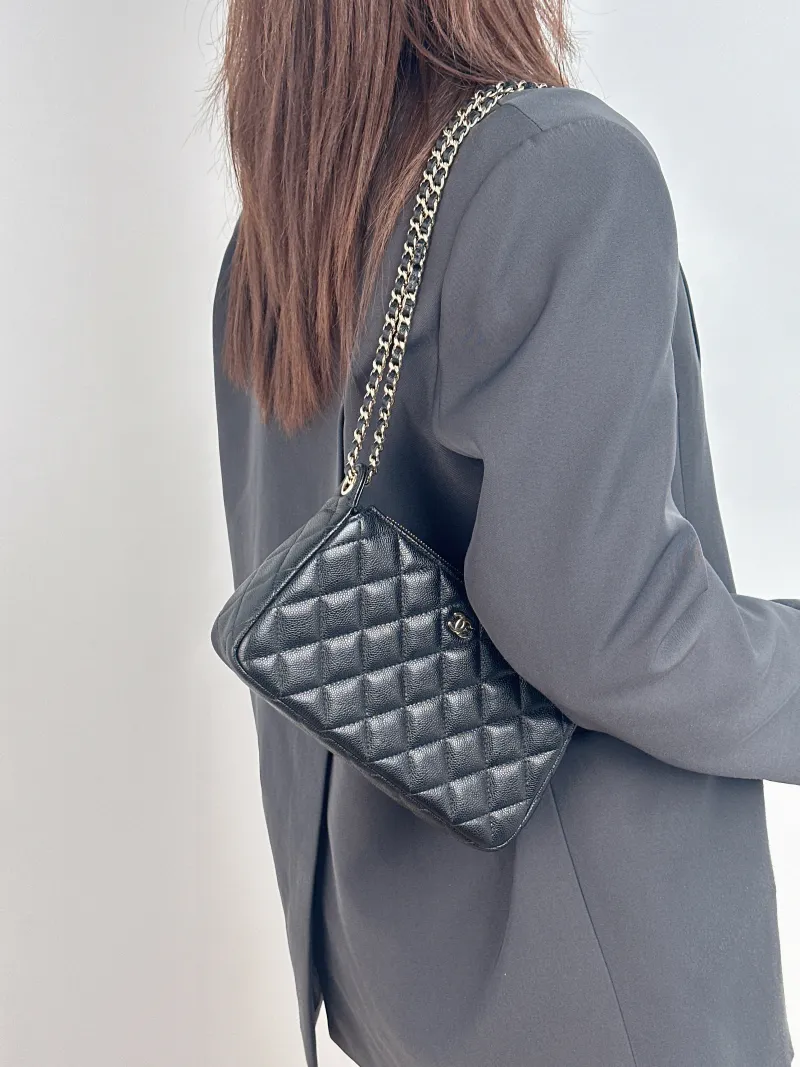 Chanel Crossbody Bag Black Grained Calfskin One Size 21 × 5.5 × 12 cm — on-model view 1 of 2