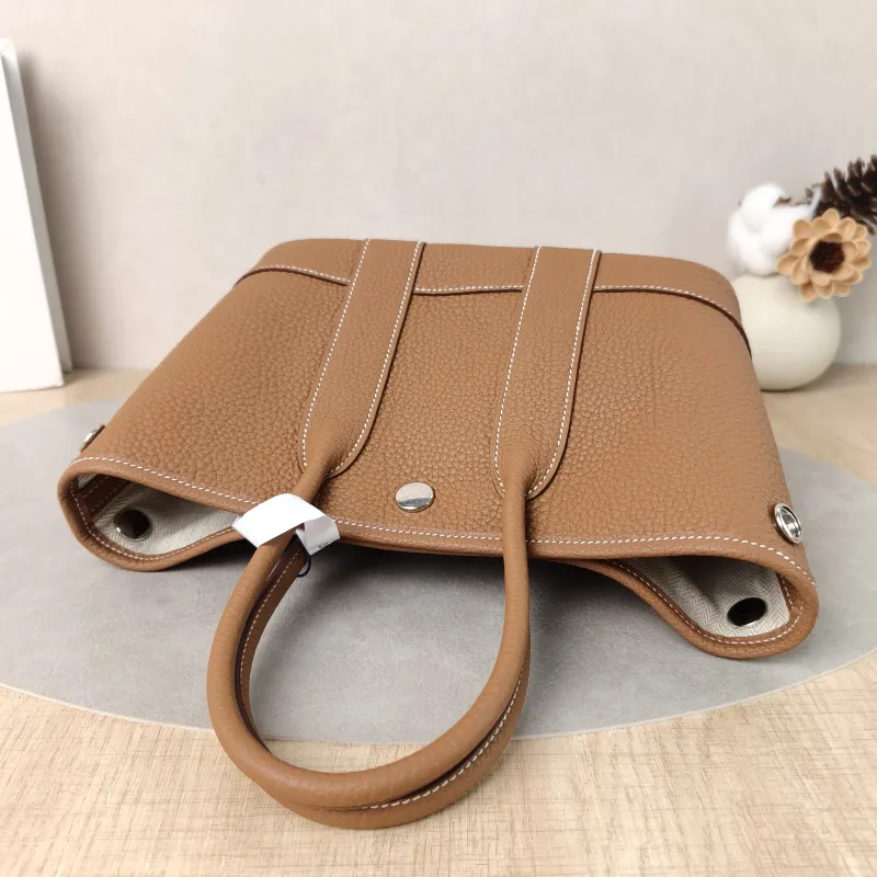 Hermès Top Handle Bag Neo Garden 23 Mini Negonda Calfskinmini23 × 10 × 16 cm — detail view 12 of 13