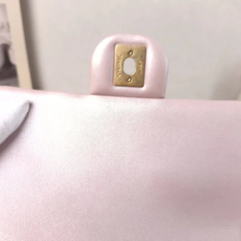 Chanel Crossbody Bag Pearl Lambskin One Size 19.5 × 7.5 × 14.5 cm — detail view 2 of 11