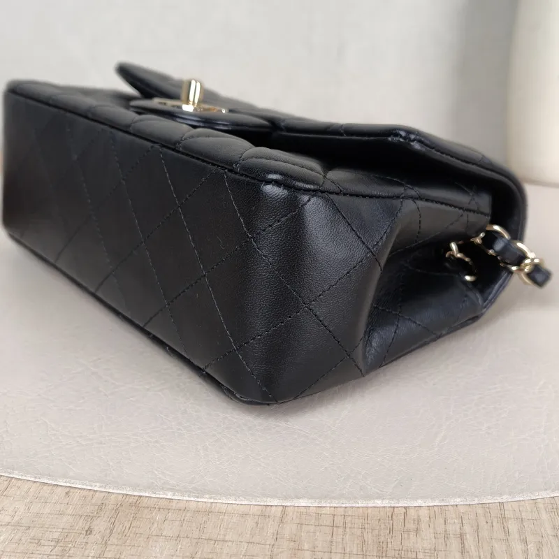 Chanel Crossbody Bag Classic Flap Large Mini CF Mini Black SL ambskin mini 20 × 6 × 12 cm — detail view 2 of 13