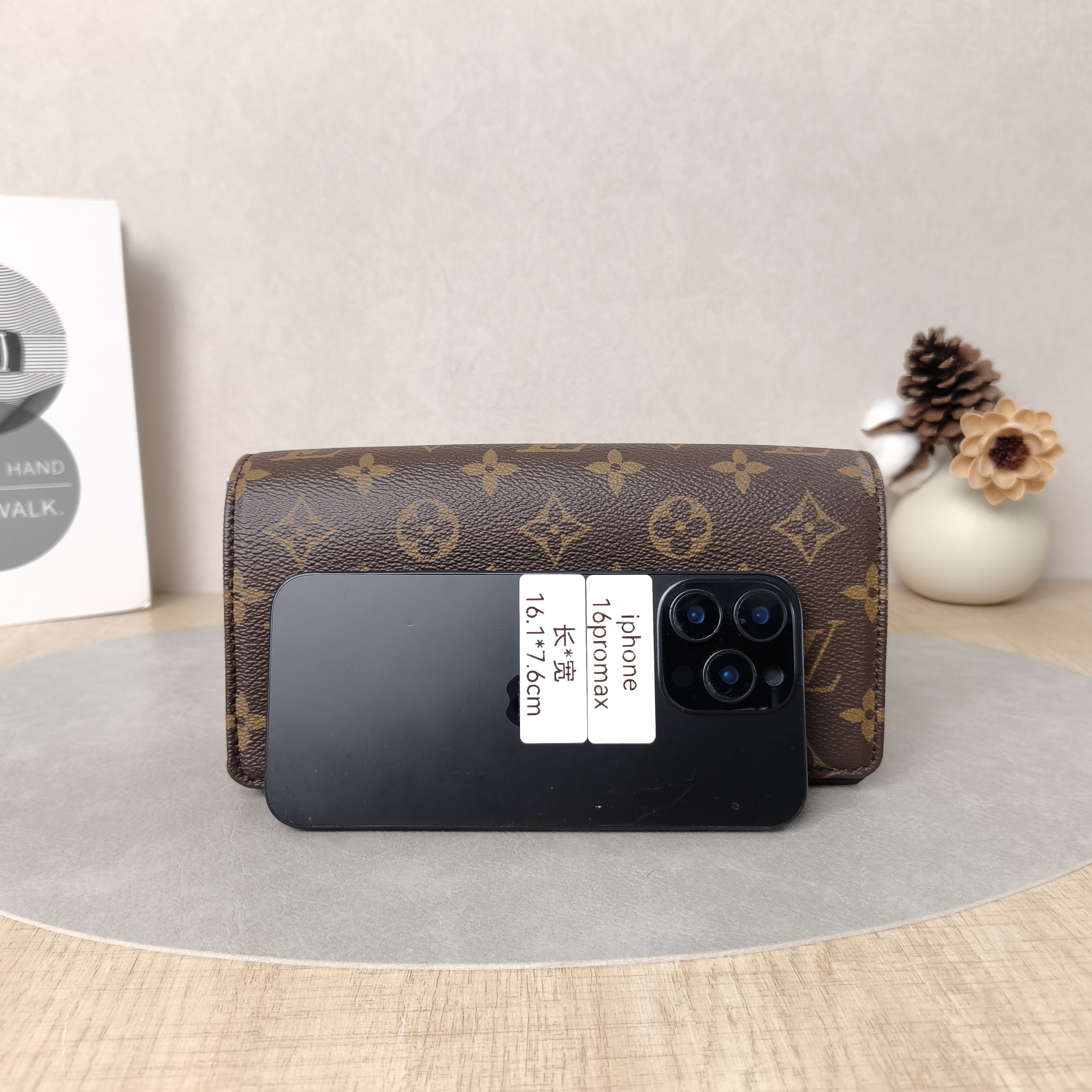 Louis Vuitton Crossbody Bag LILY Chain Bagwoc Monogram PVC One Size21 × 3.5 × 10.5 cm — cover view 4 of 5