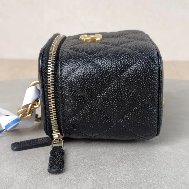 Chanel Crossbody Bag Edition Black Grained Calfskin nano 10 × 7 × 9 cm — detail view 7 of 11