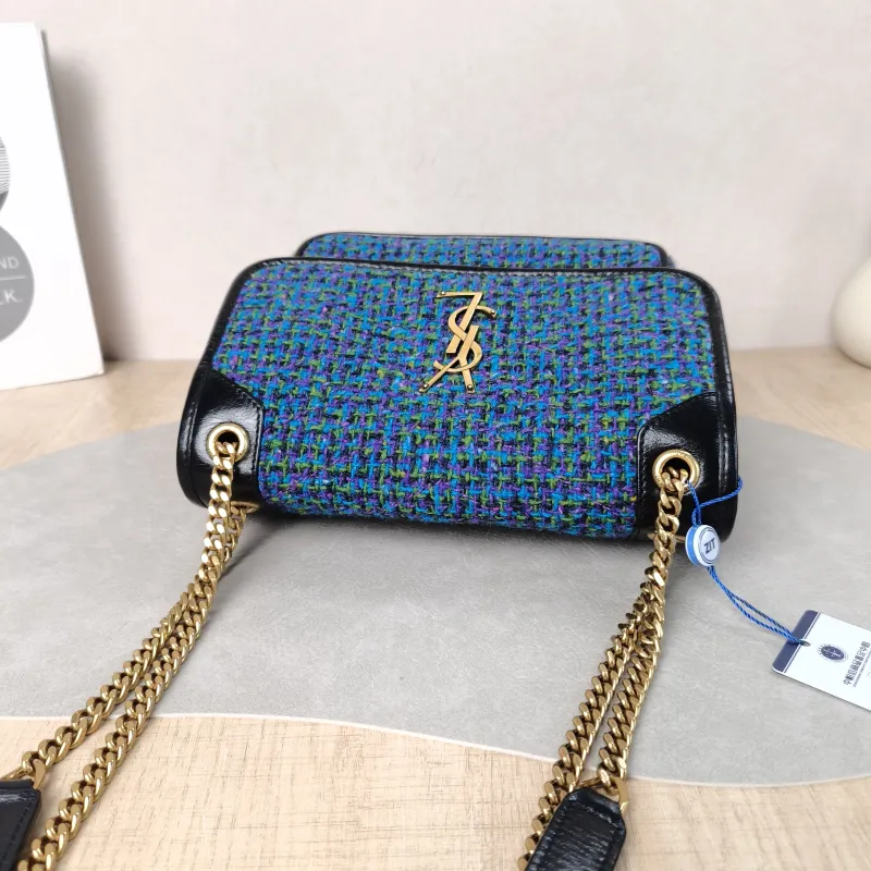 SAINT LAURENT Crossbody Bag Niki D Small 21 × 7.5 × 16 cm — detail view 4 of 14