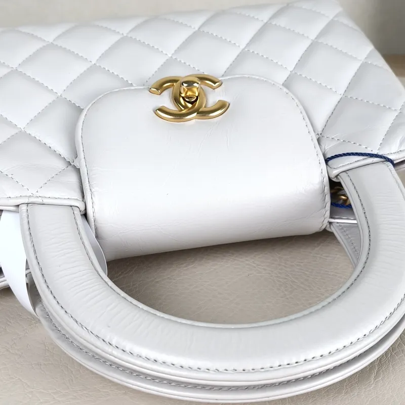 Chanel Crossbody Bag Kelly Grey Waxed Leathermini19 × 7 × 13 cm — detail view 9 of 13