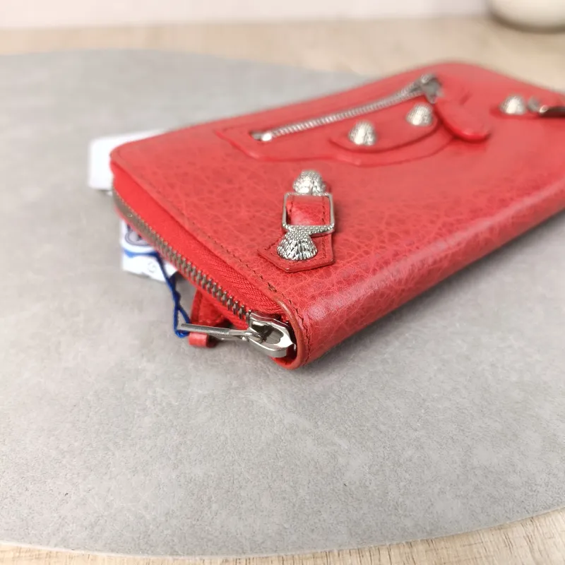 BALENCIAGA Clutch Clutch Red Lambskin One Size19 × 2 × 10 cm — detail view 1 of 11