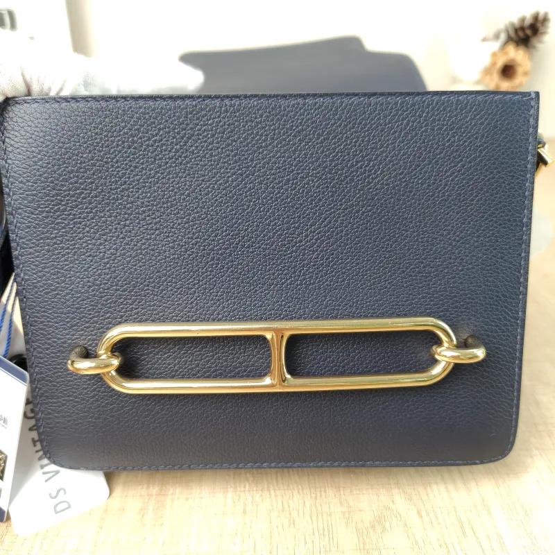 Hermès Crossbody Bag Roulis 19 Evercolor Calfskinmini18 × 6 × 15 cm — detail view 7 of 13
