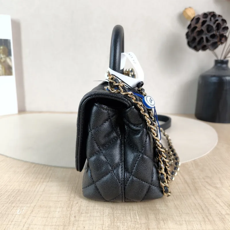 Chanel Top Handle Bag Coco Handle​Black Grained Calfskinmini19 × 9 × 13 cm — detail view 13 of 14