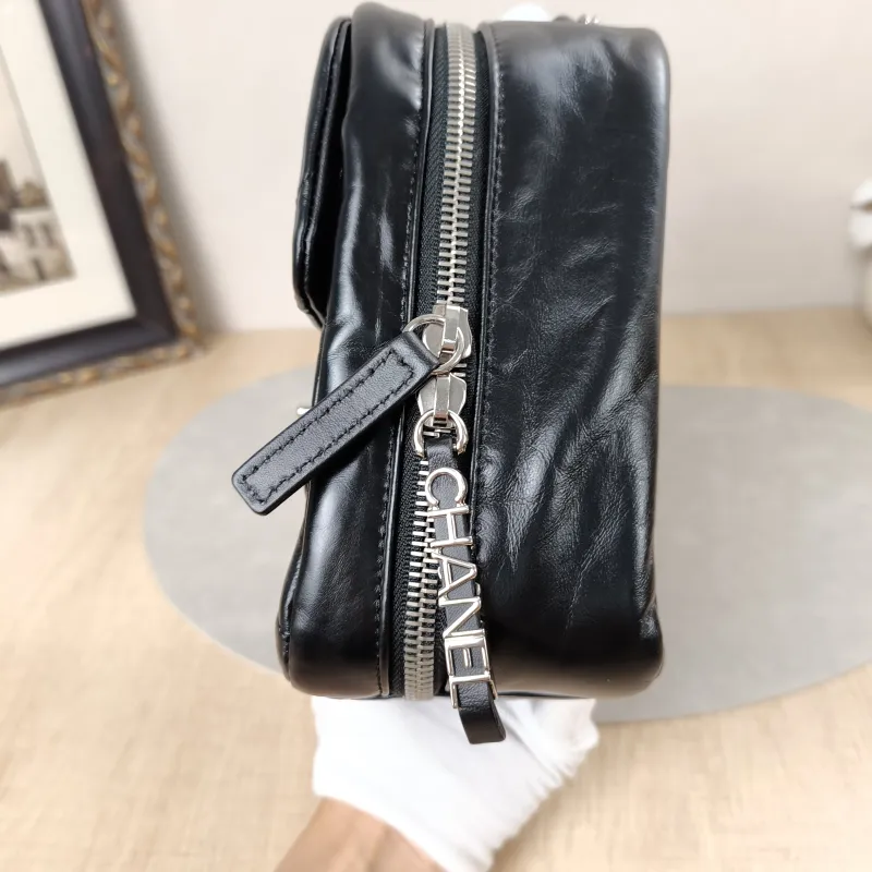 Chanel Crossbody Bag Camera Bag Black Waxed Leather17 × 8.5 × 18 cm — detail view 3 of 20