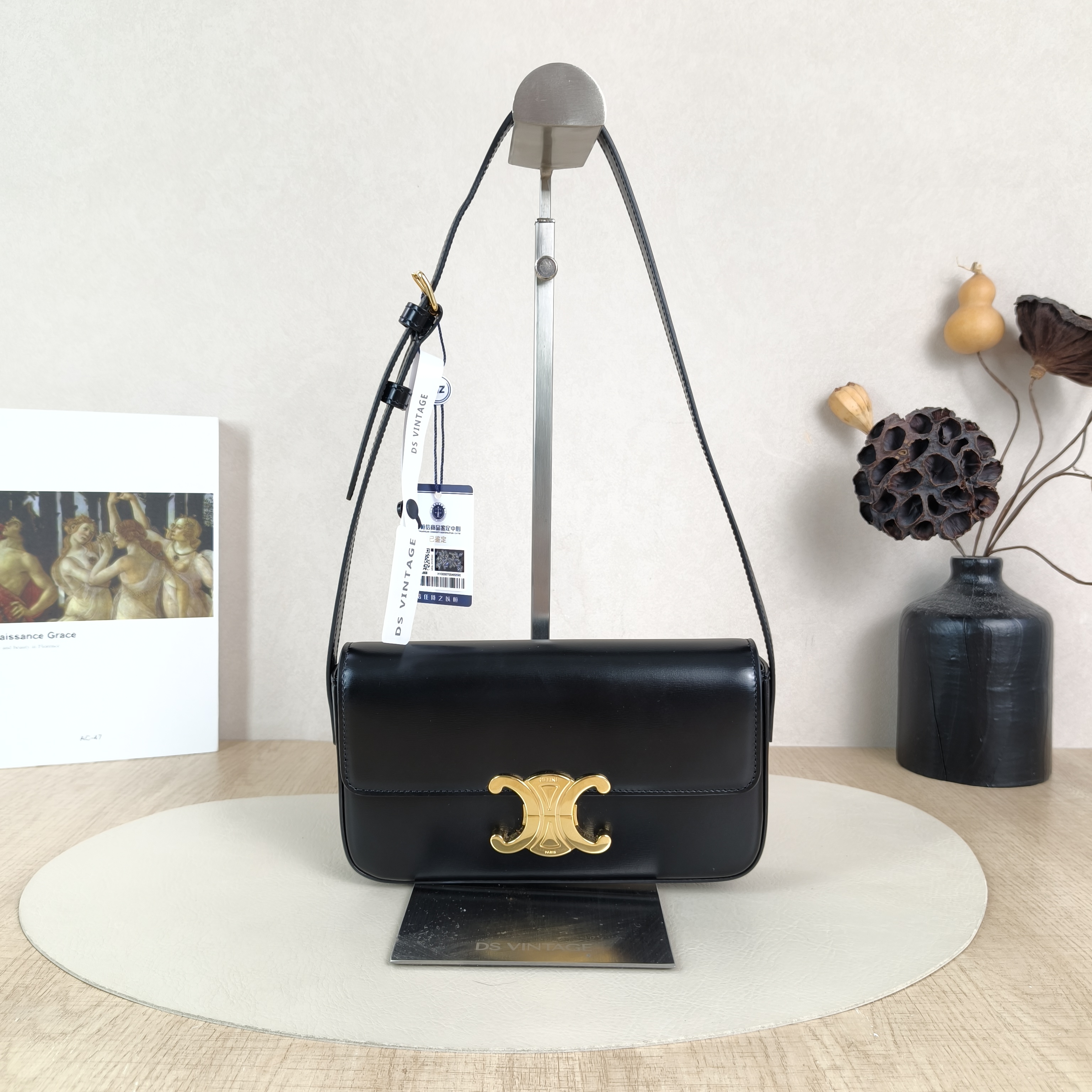 CELINE Shoulder Bag CLAUDE Shoulder Strap Edition Black Calfskin Medium20.5 × 4 × 11.5 cm
