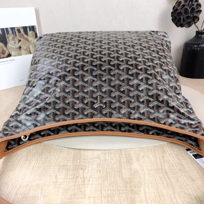 GOYARD Shoulder Bag Boheme Hobo​ Brown ine Canvas Small 43 × 14 × 27 cm — detail view 15 of 15