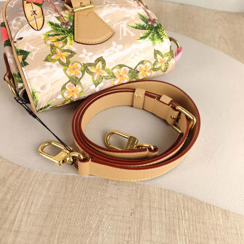 Louis Vuitton Crossbody Bag MONTSOURIS Messenger Bag Brown PVC Small 20 × 7 × 17 cm Edition — detail view 6 of 13