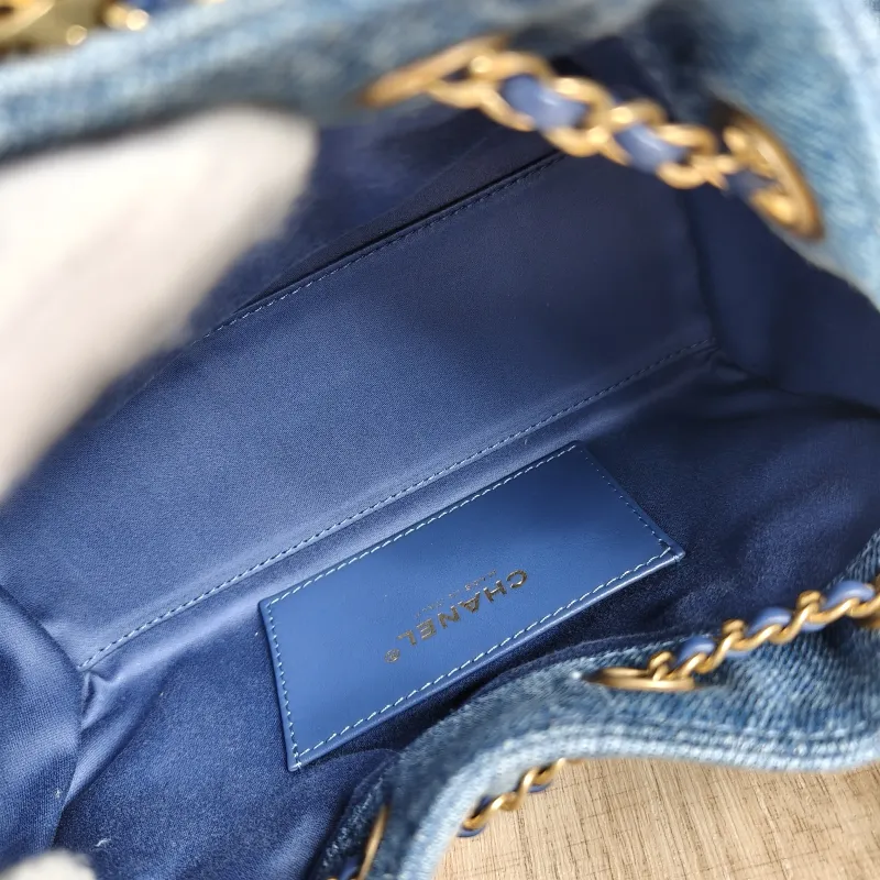 Chanel Crossbody Bag 25Bag Blue Mini 22 × 12.5 × 20 cm — detail view 5 of 11