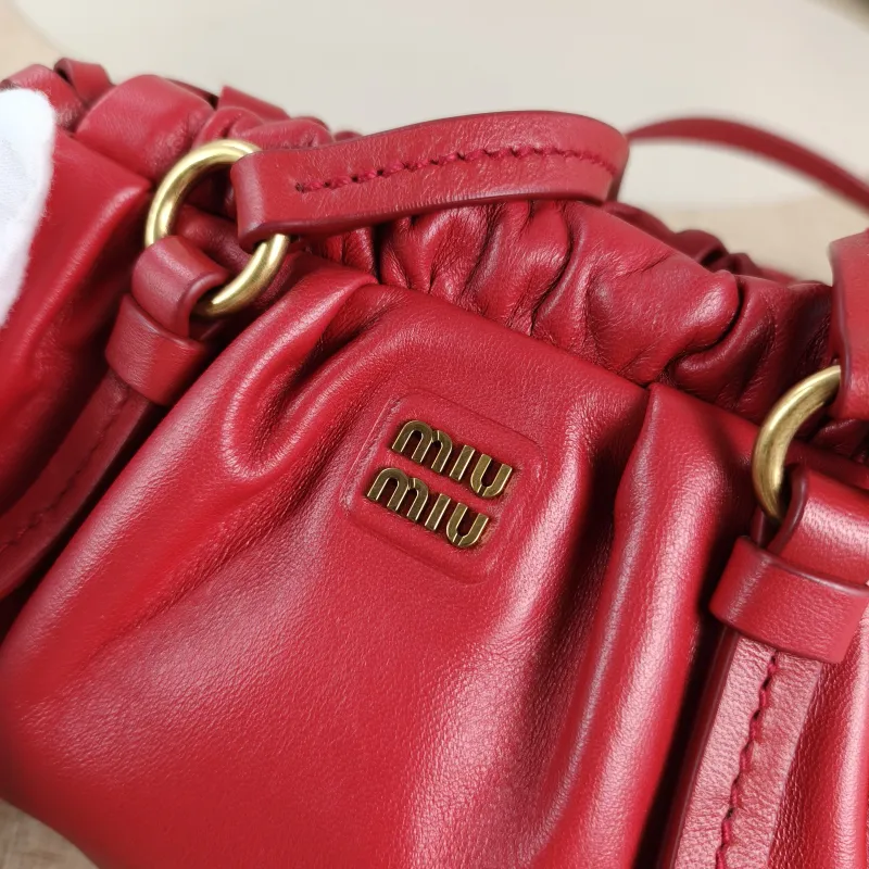 Miumiu Shoulder Bag Joie Shoulder Bag Red Lambskin 22 × 7 × 12 cm — detail view 9 of 11