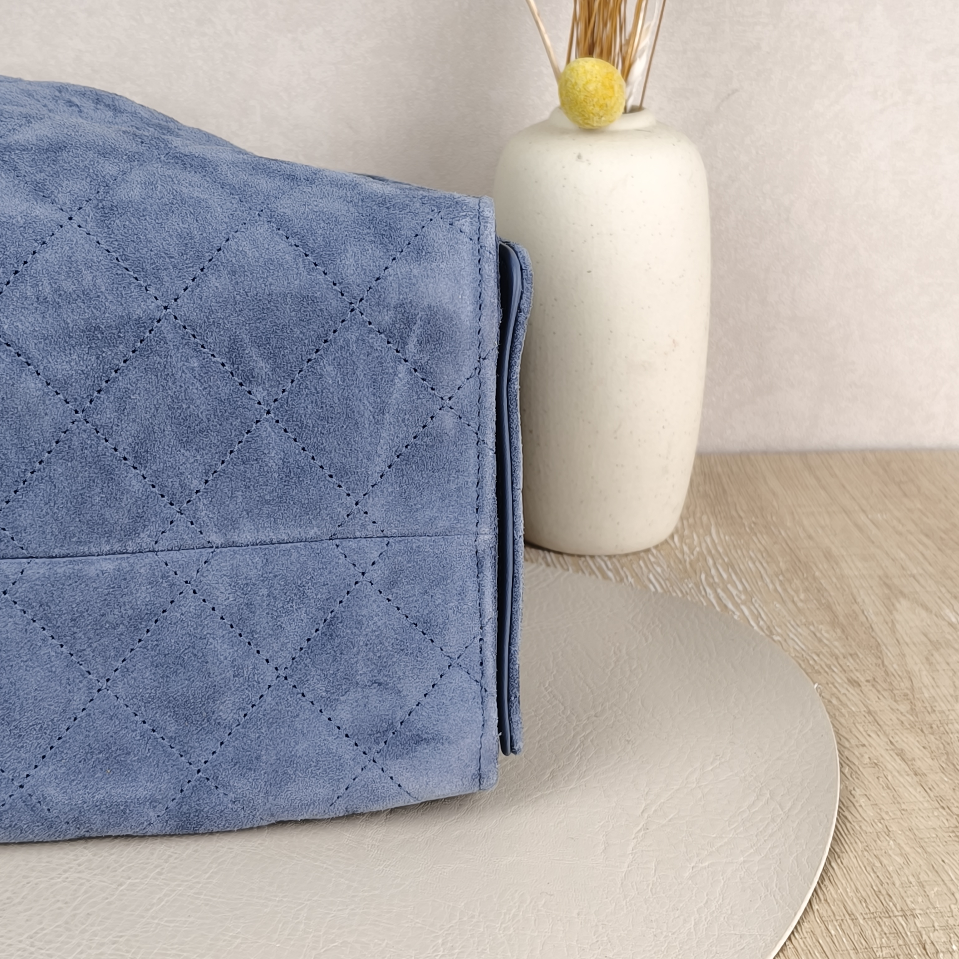Chanel Shoulder Bag25Bag Blue Suede Small26 × 14 × 30 cm — cover view 2 of 9