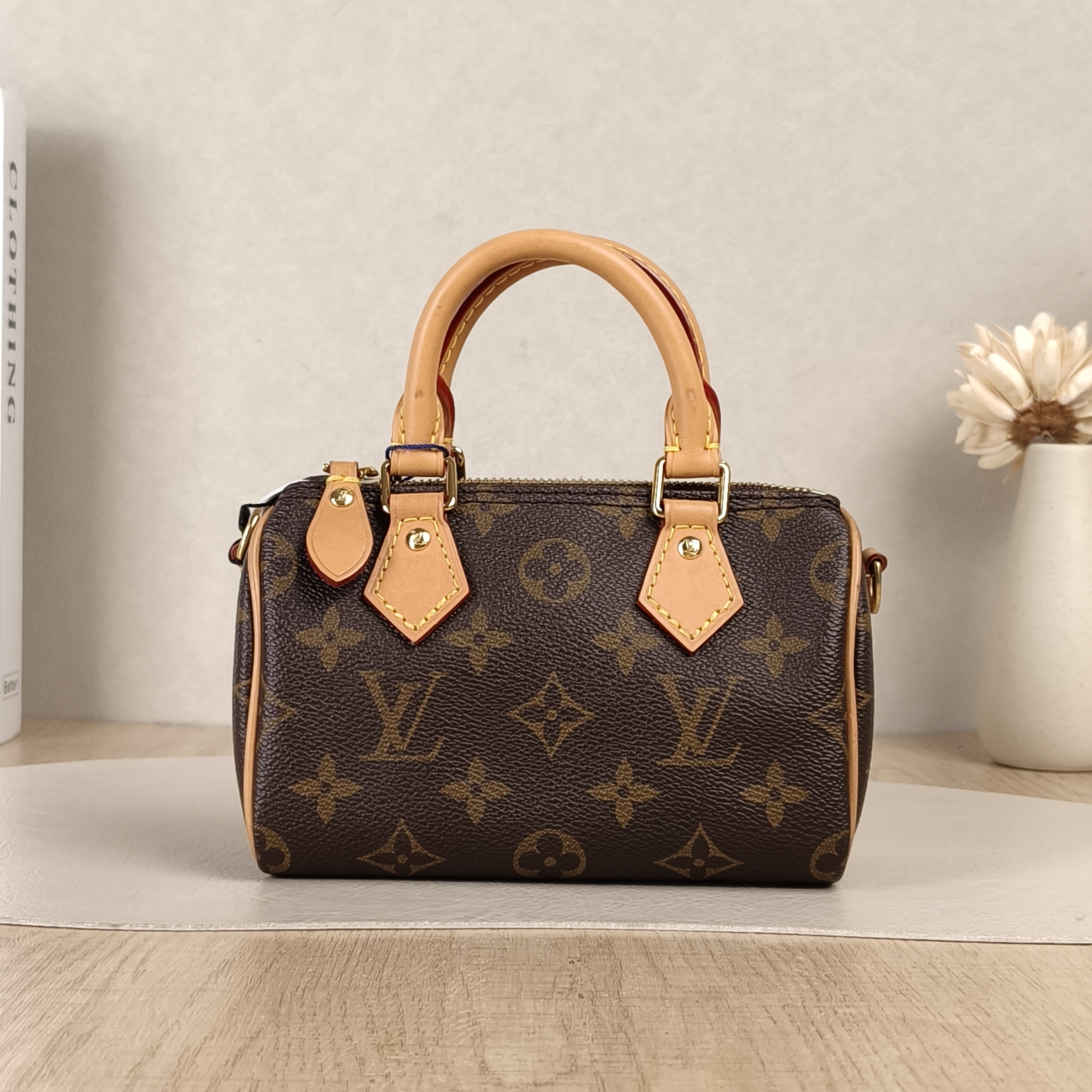 Louis Vuitton Crossbody Bag Speedy Nano Shoulder Strap PV Cnano16 × 7.5 × 10 cm