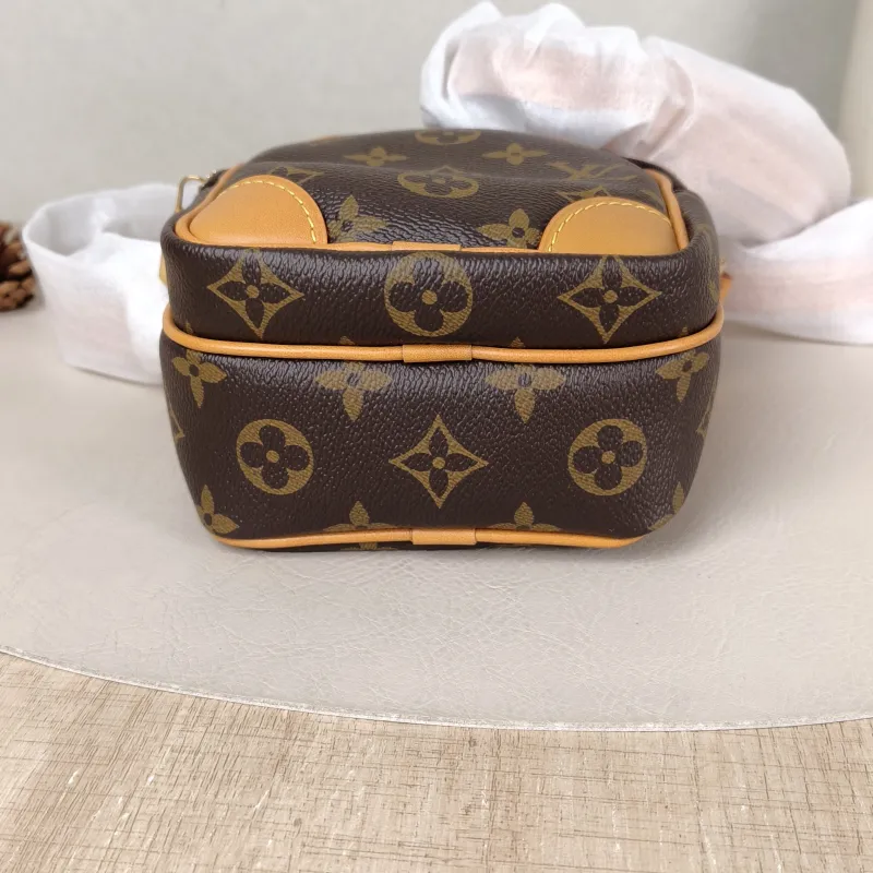 Louis Vuitton Crossbody Bag Amazone Camera Bag Monogram PVC One Size 13.5 × 8 × 20 cm — cover view 5 of 5