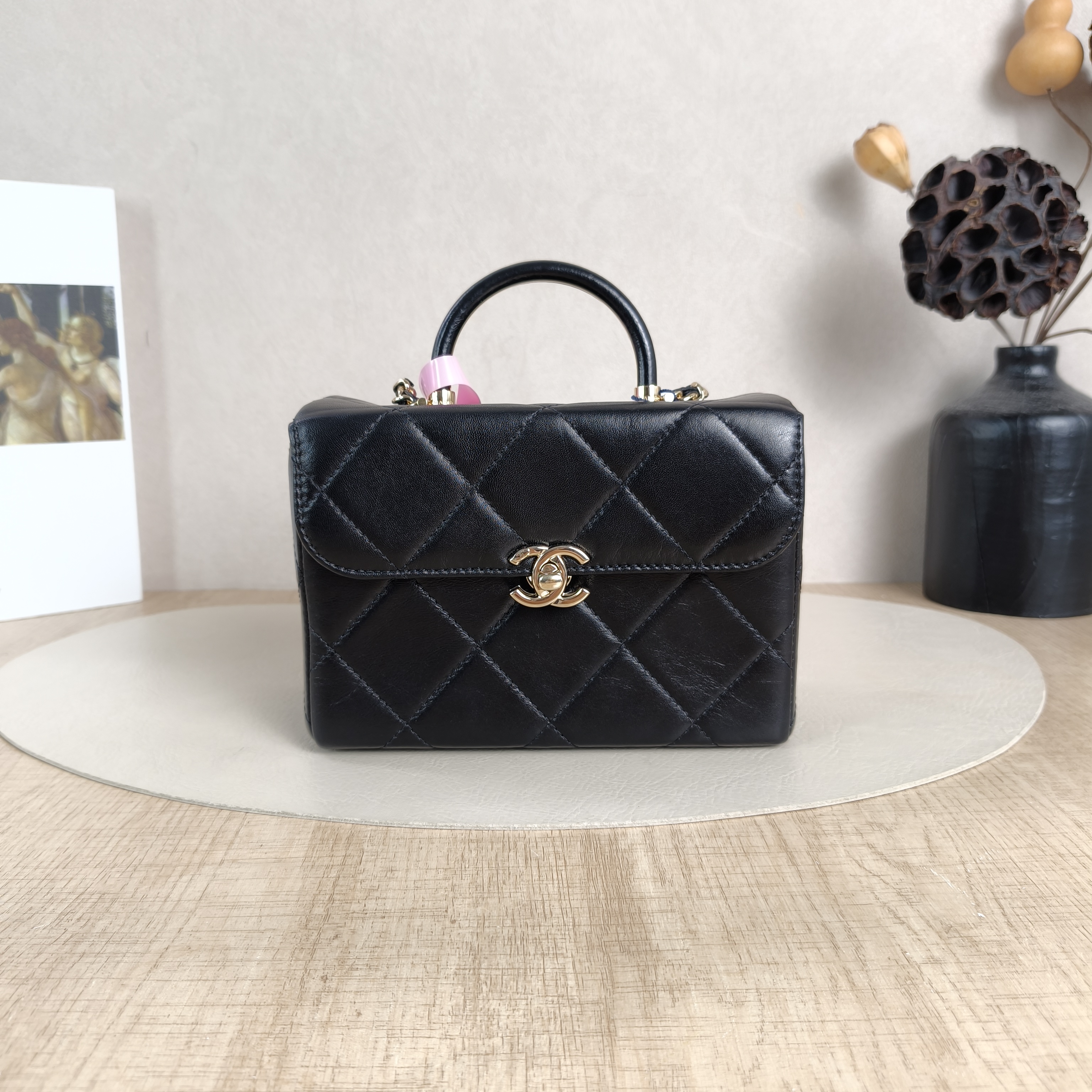 Chanel Crossbody Bag Box Bag Black CC alfskin One Size18 × 7 × 13 cm