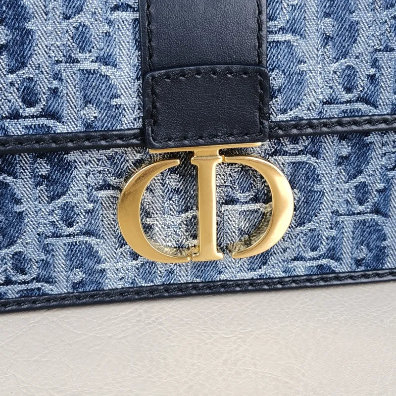 DIOR Crossbody Bag 30 Montaigne East-West 30 Blue Small 21 × 6 × 12 cm — detail view 2 of 15