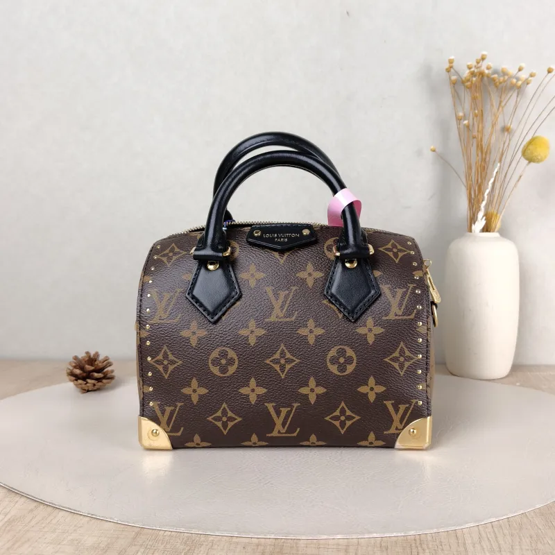 Louis Vuitton Crossbody Bag Speedy Trunk 20 Monogram PVC Small 20.5 × 11 × 13.5 cm
