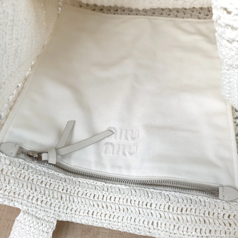 Miumiu Shoulder Bag Woven White Woven One Size36 × 9 × 37 cm — detail view 6 of 9