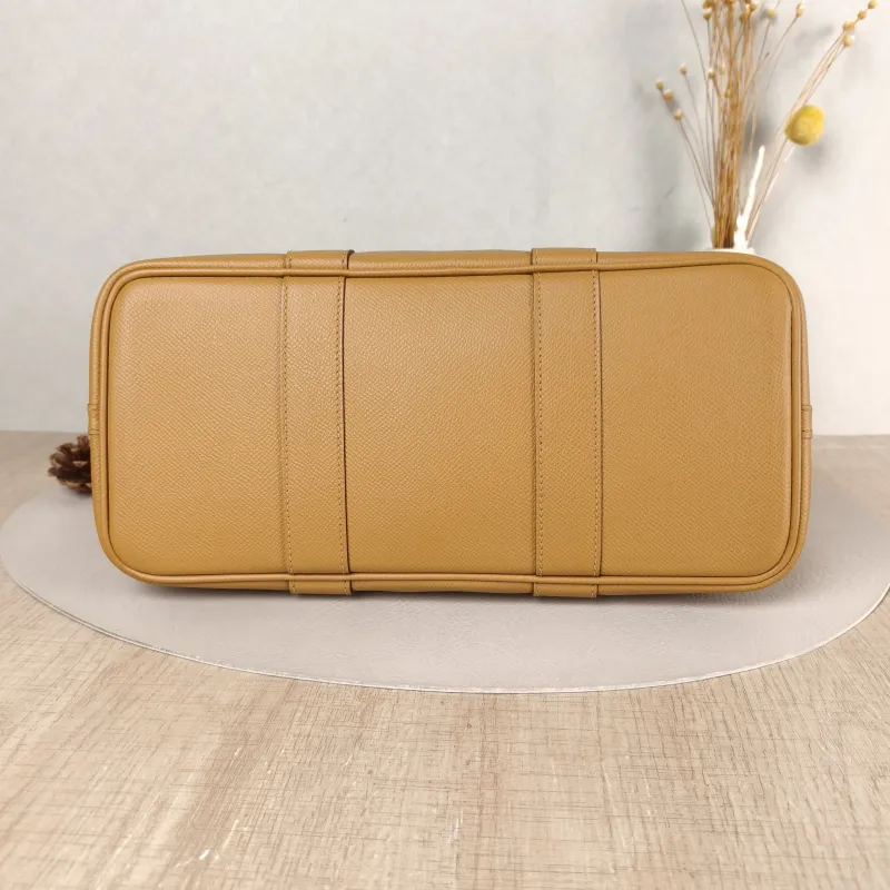 Hermès Top Handle Bag Garden Party 30 30 Negonda Calfskin Medium 30 × 13 × 21 cm Z — cover view 4 of 5