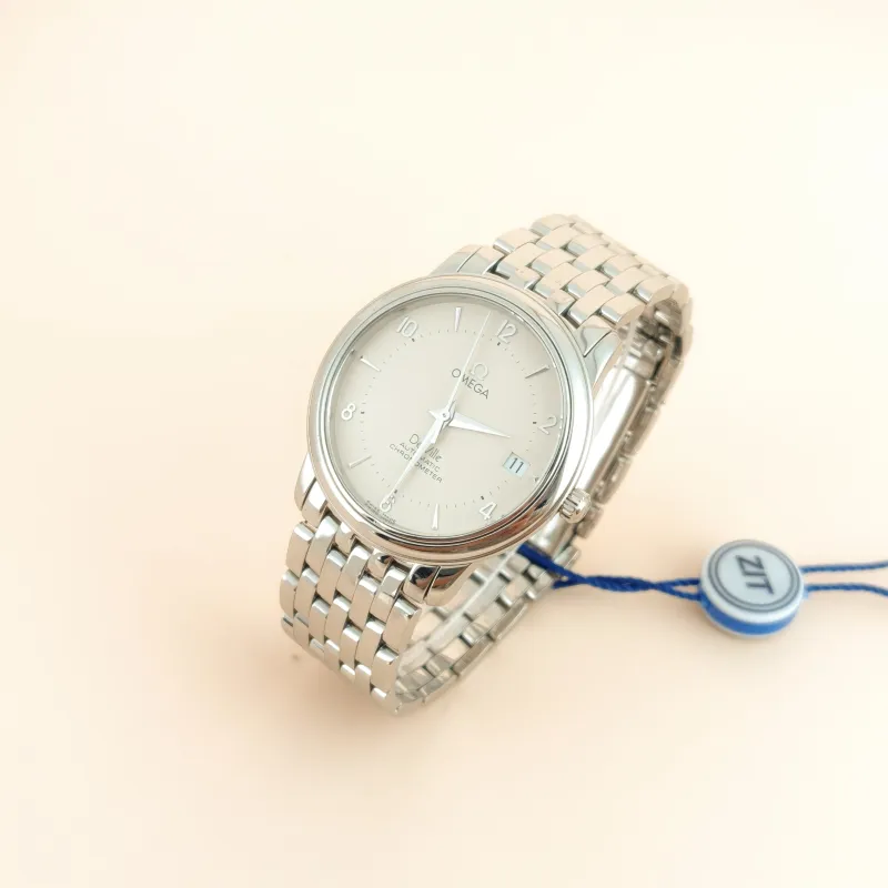 OMEGA Watch · Collection Watch White One Size White 35 — cover view 2 of 8