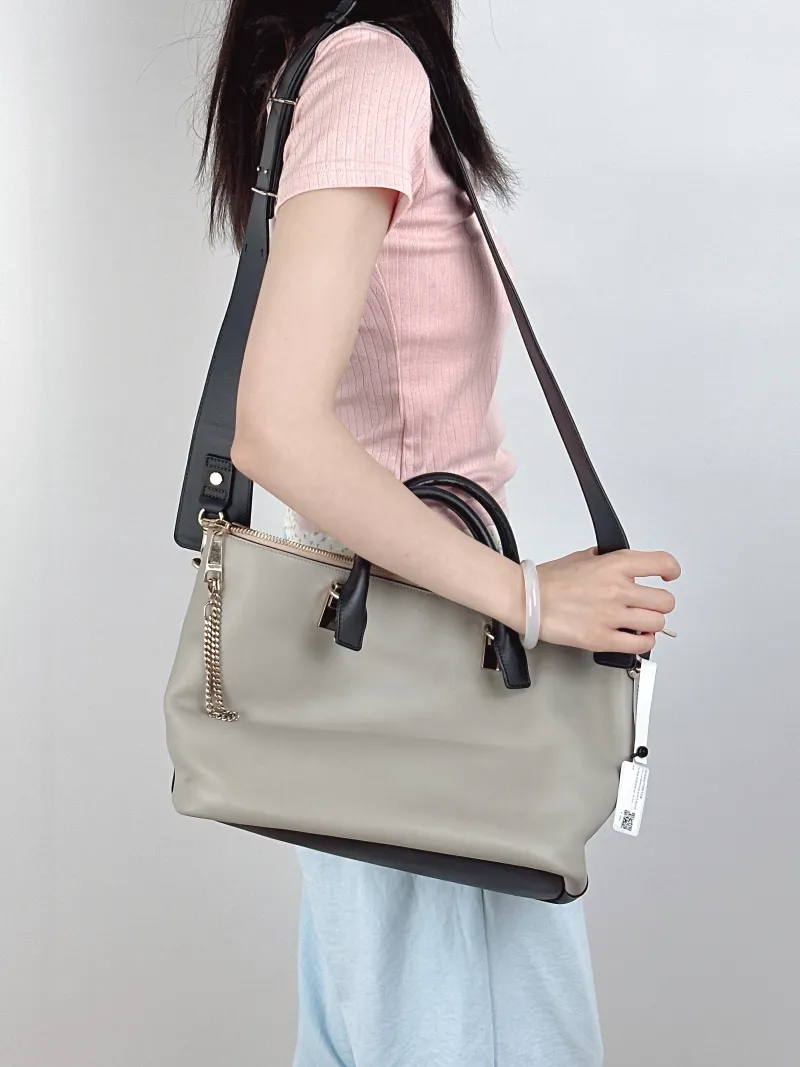 Chloé Shoulder Bag Shoulder Bag Beige Black Calfskin One Size30 × 14 × 23 cm — on-model view 2 of 2